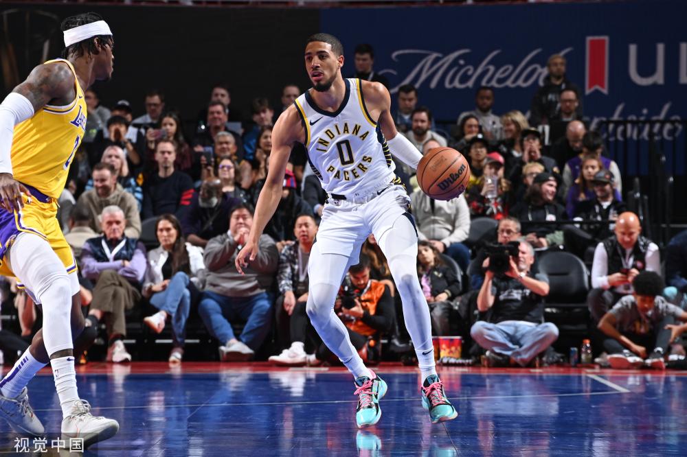 他们连续三 他们连续三