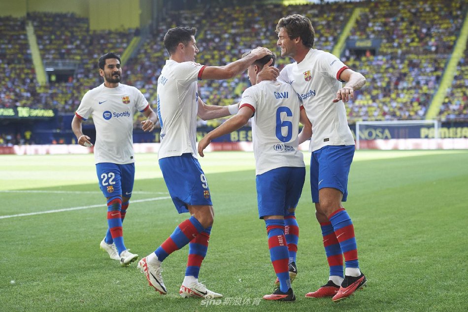 在此背景下 在此背景下